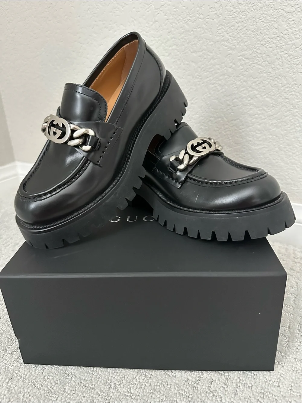 Gucci Black Leather Lug Sole Loafers with Silver Horsebit - Authentic